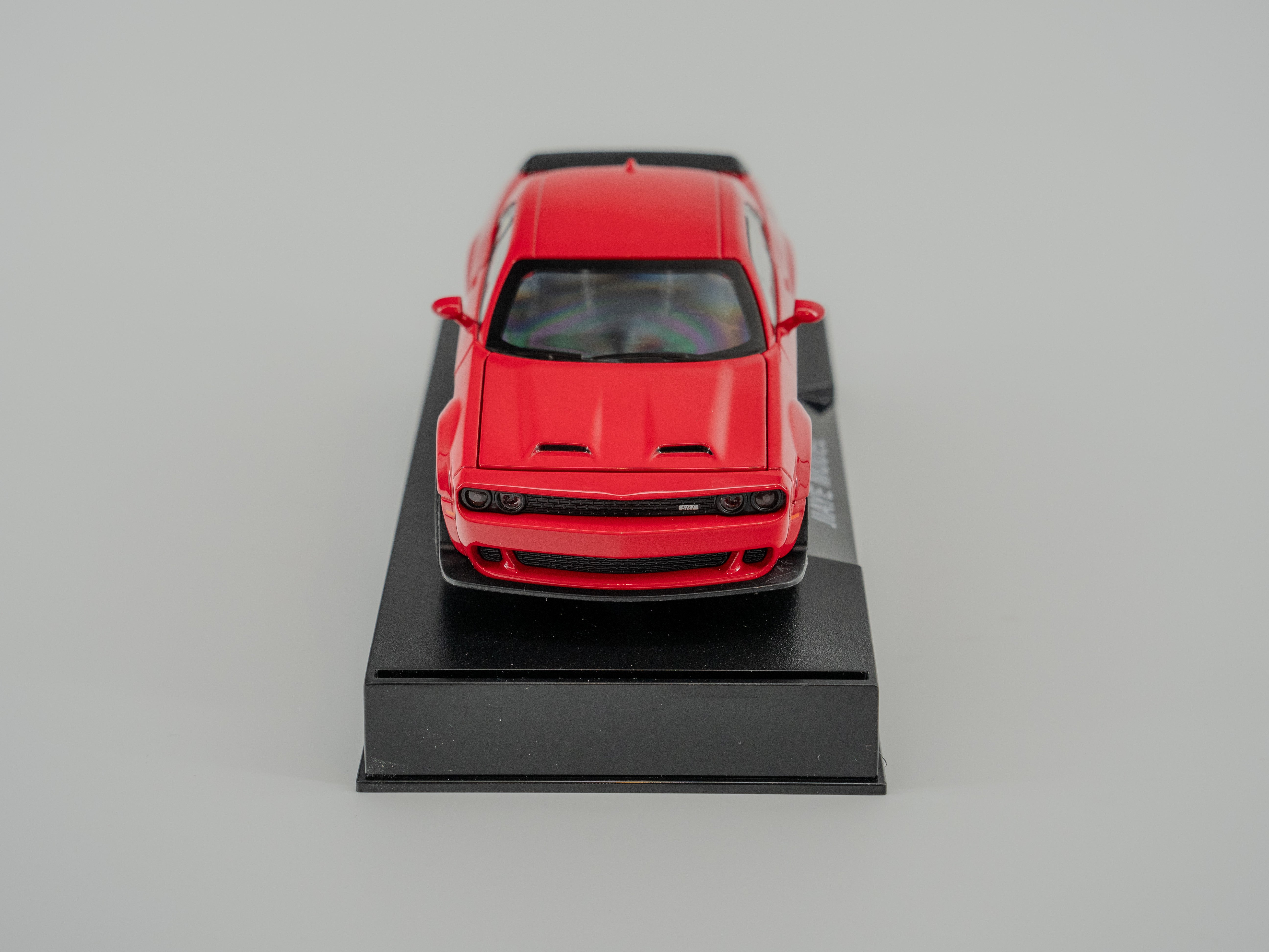 1:32 Dodge Challenger Hellcat Toy Car RED