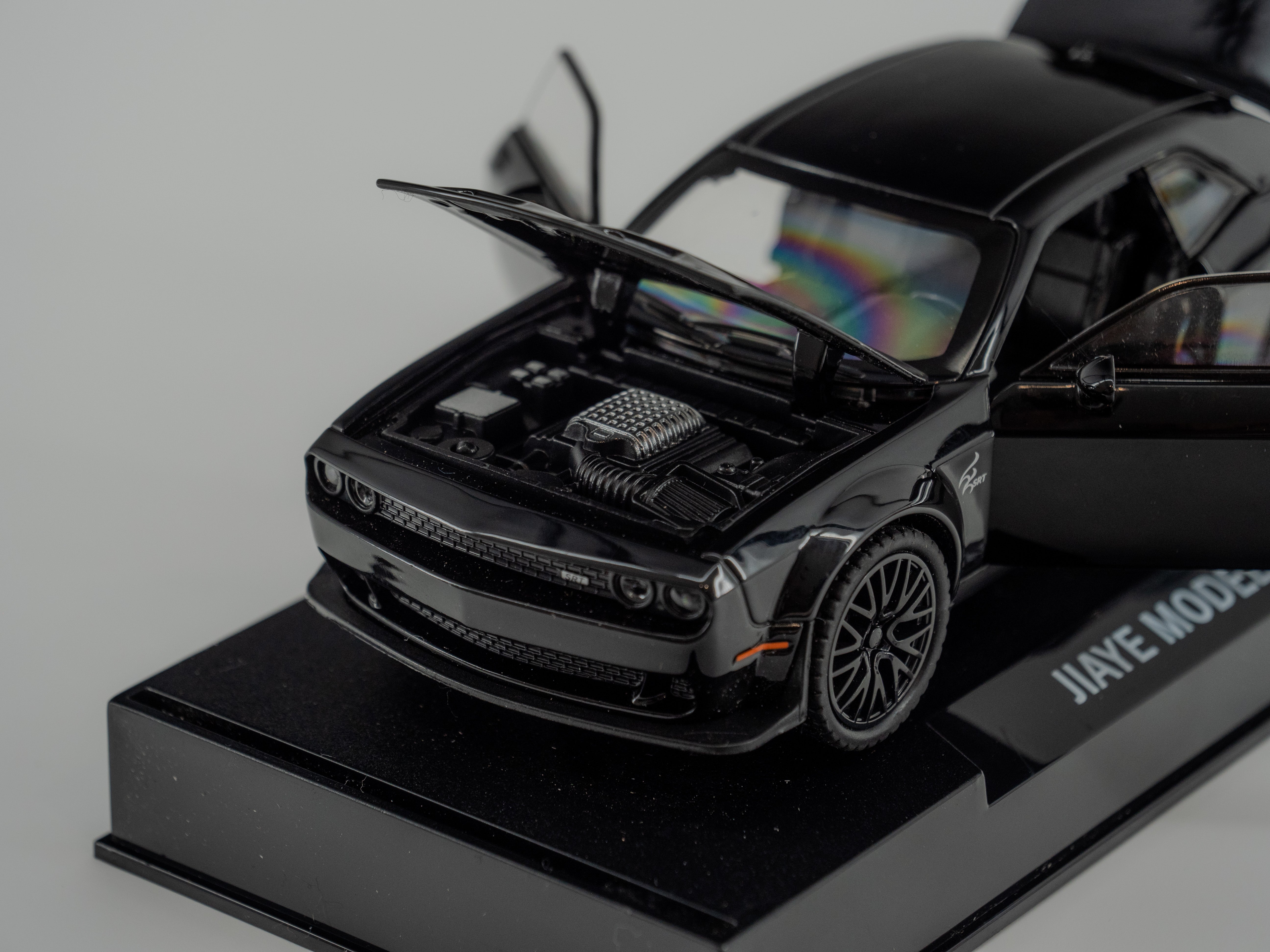 1:32 Dodge Challenger Hellcat Toy Car BLACK