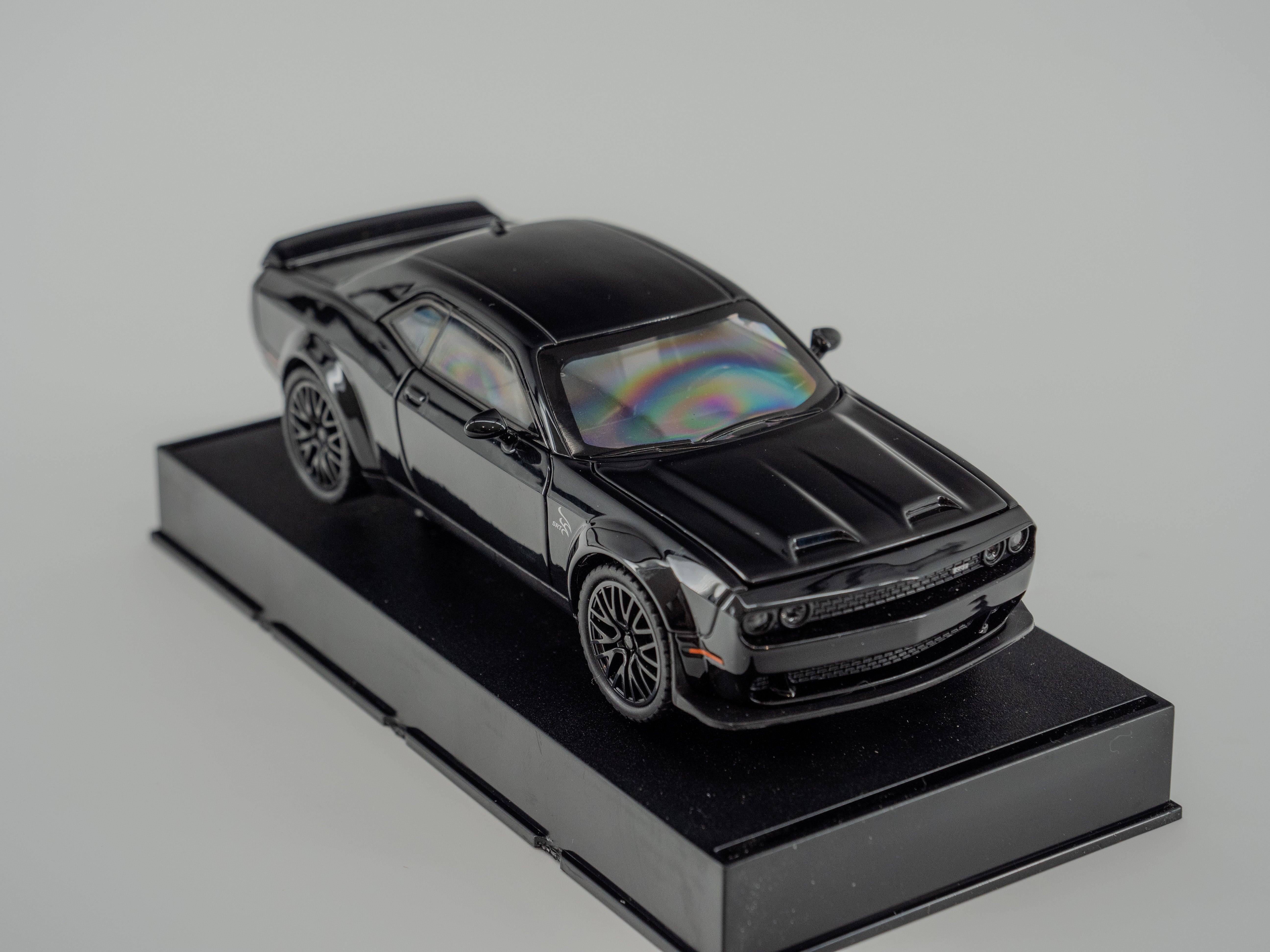 1:32 Dodge Challenger Hellcat Toy Car BLACK