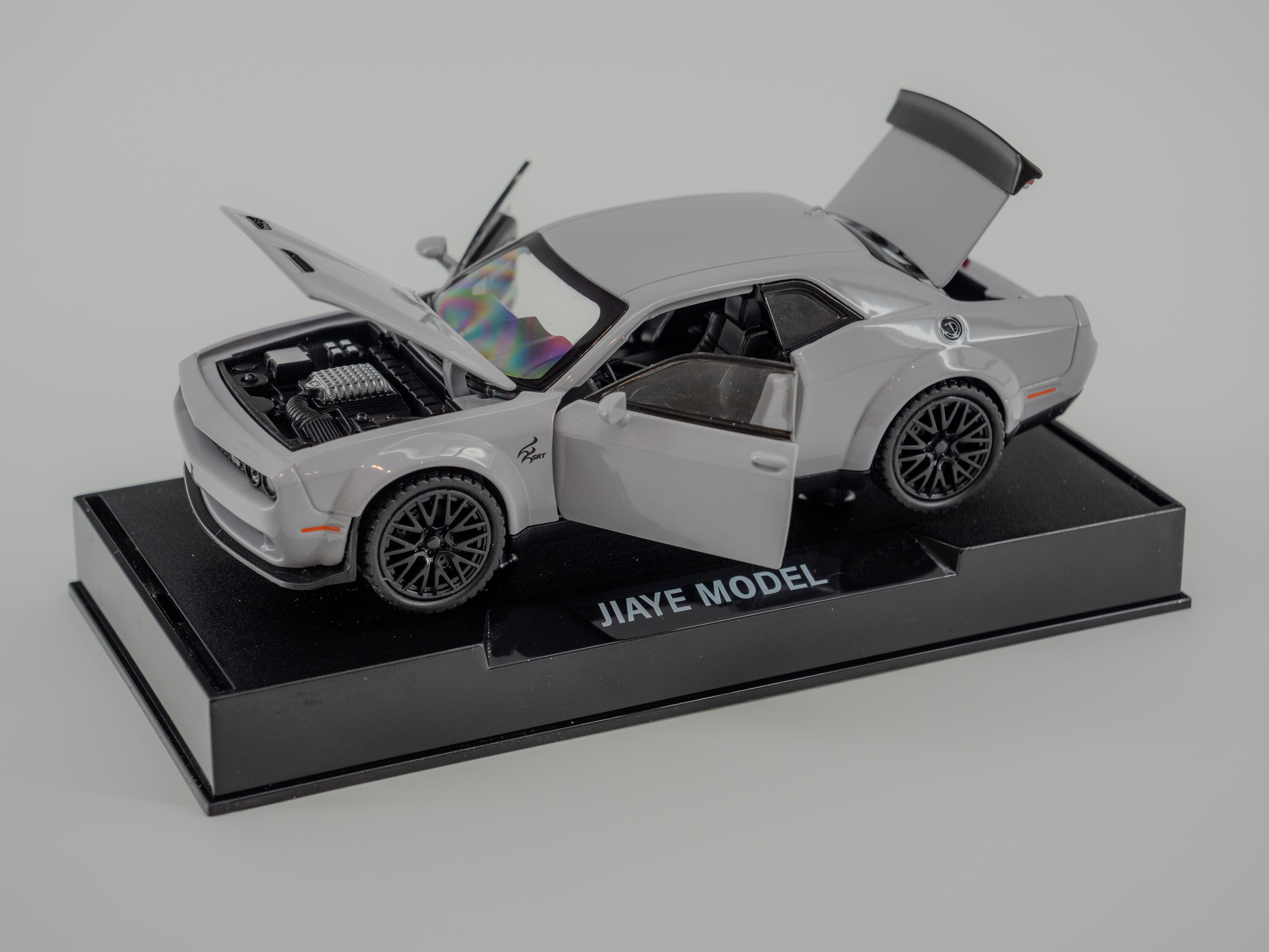 1:32 Dodge Challenger Hellcat Toy Car GREY