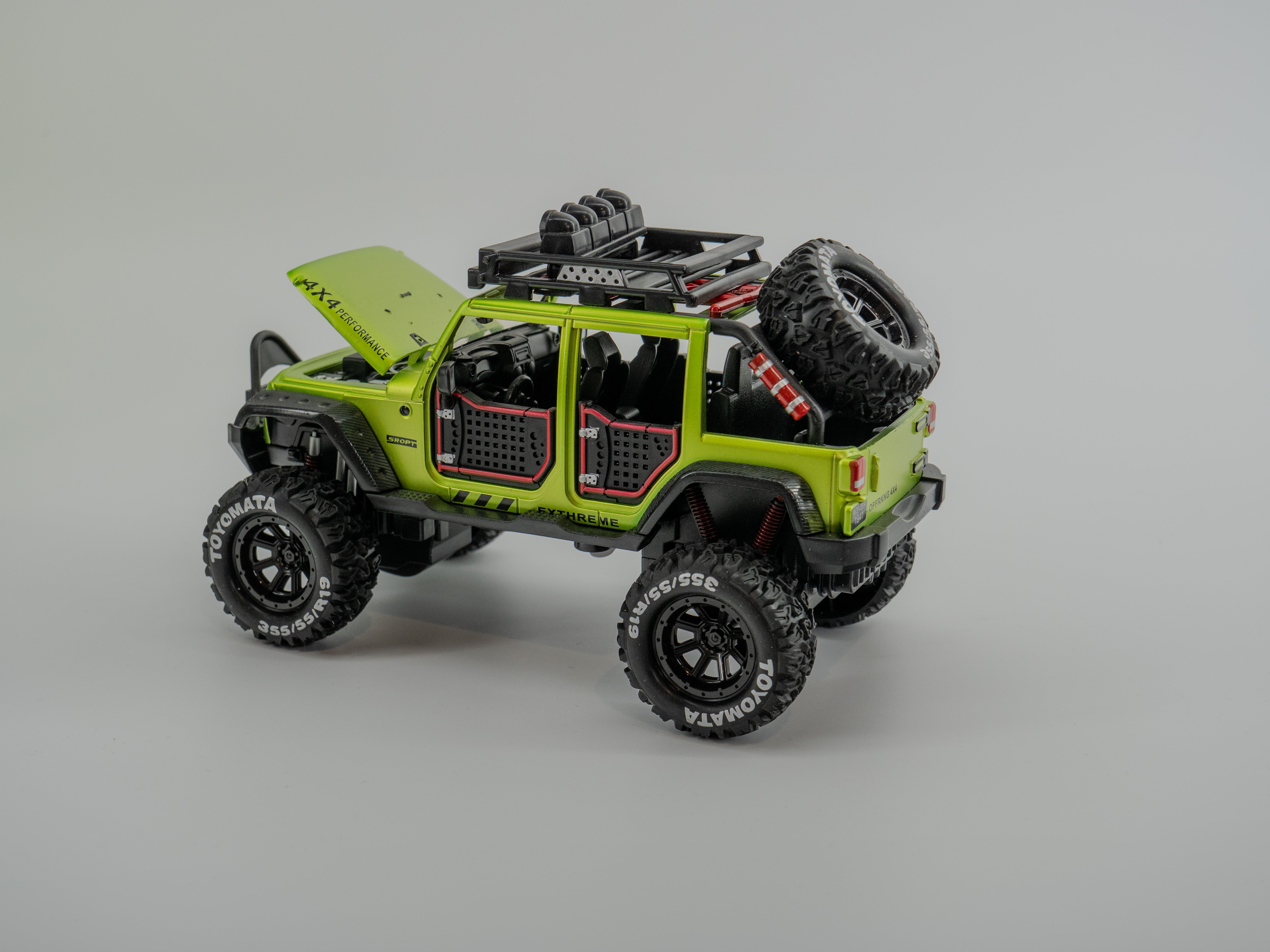 1:24 Jeep Die cast Metal Alloy Car GREEN