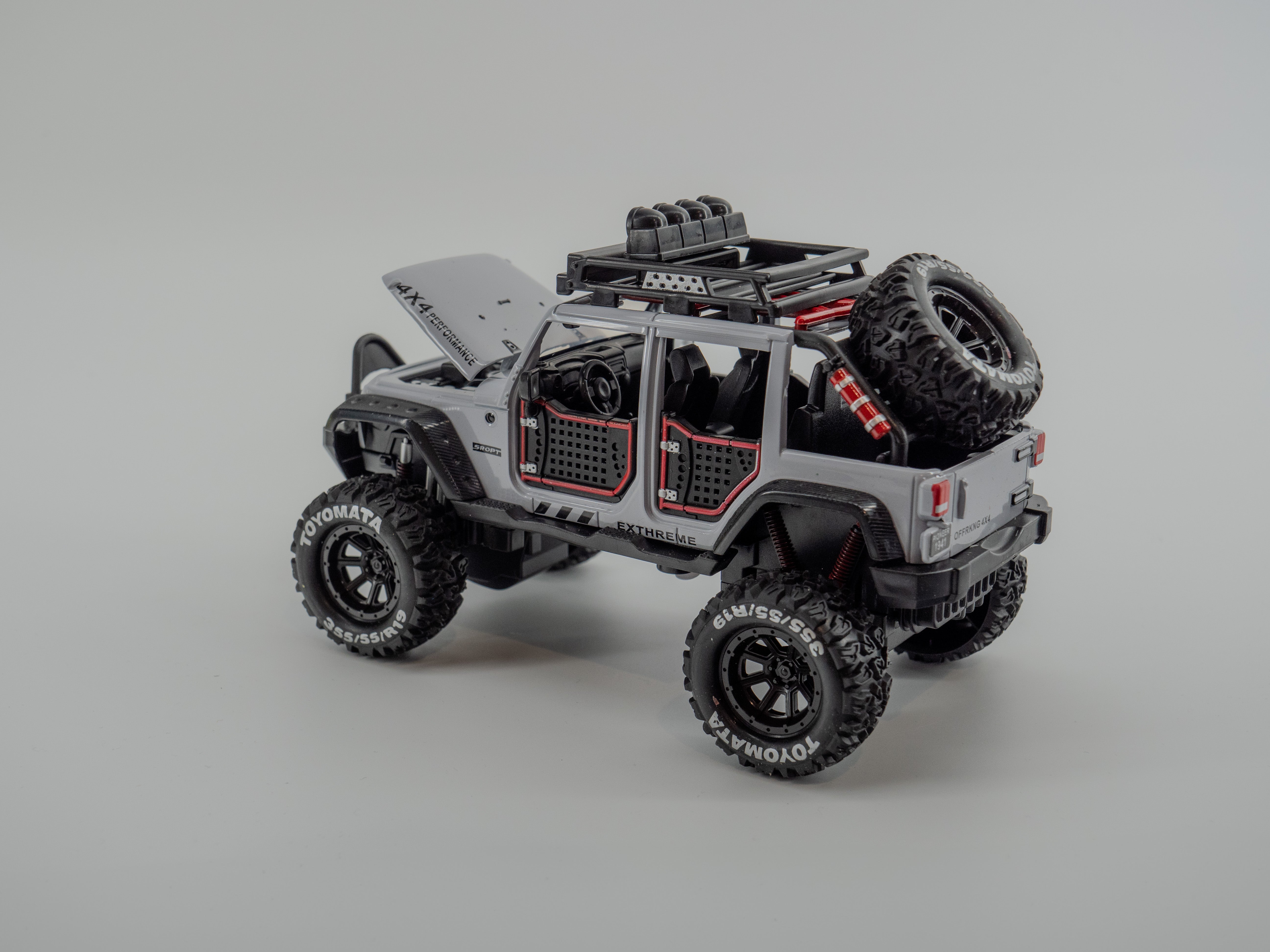 1:24 Jeep Die cast Metal Alloy Car SILVER