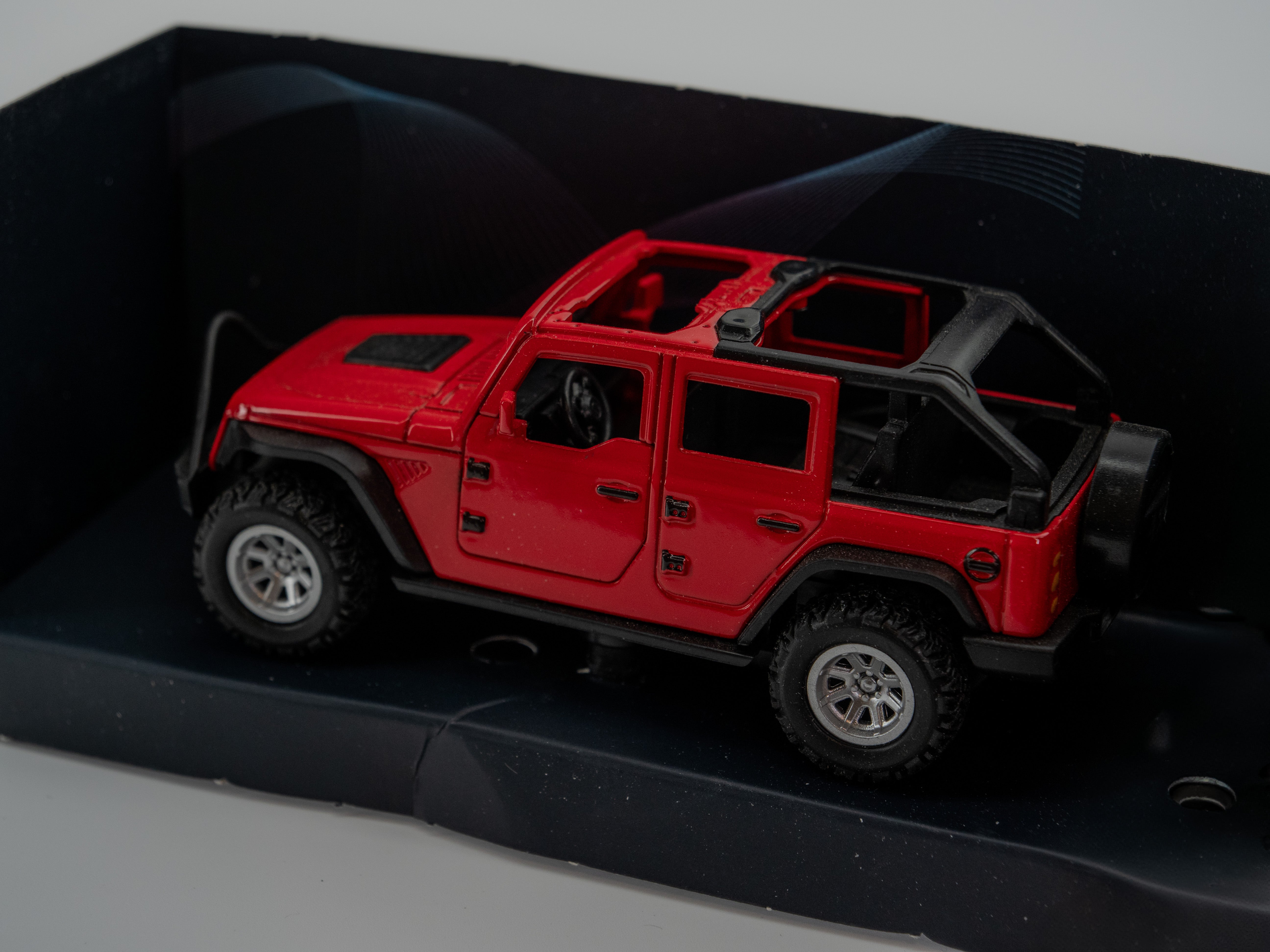 1:36 TOY CAR RED